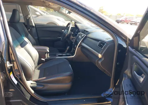 2017 Toyota Camry Se z USA, uszkodzony, nr VIN 4T1BF1FK2HU280039